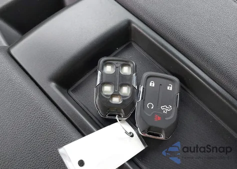 2022 Chevrolet Silverado 1500 Ltd 4Wd Short Bed Lt from USA, damaged, VIN 1GCUYDED6NZ221375